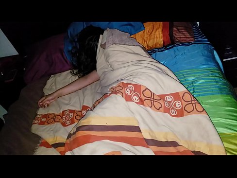 ❤️ Stepson dema ku di xew de ye, xatirê dayika xwe ya ciwan dike. ☑ Porno li ku.pornoincest.ru ❤